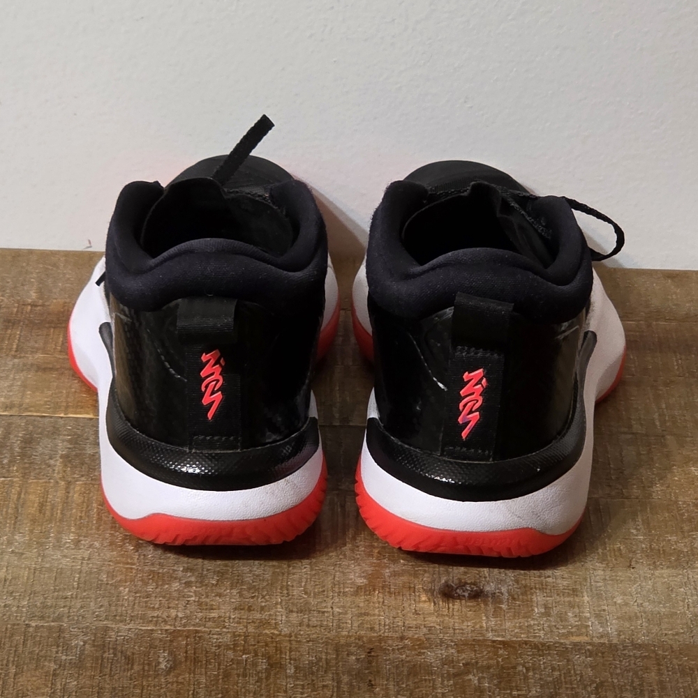 Jordan Zion 1 'Bloodline' (GS) [Black/Bright Crimson] Kid's Size 7Y - Picture 5 of 7